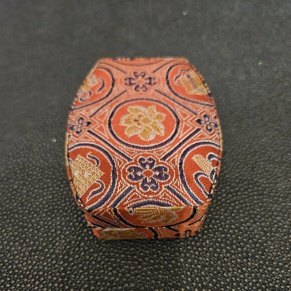 2 ASIAN NATURAL GREEN & BROWN JADEITE TWO-SIDED FISH PENDANT W/ CHAMOIS NECKLACE - Picture 14 of 16